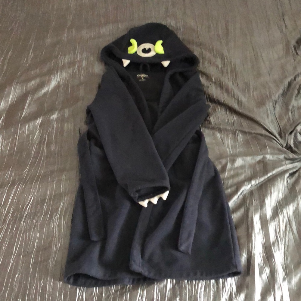 OshKoshB’gosh bathrobe size 8